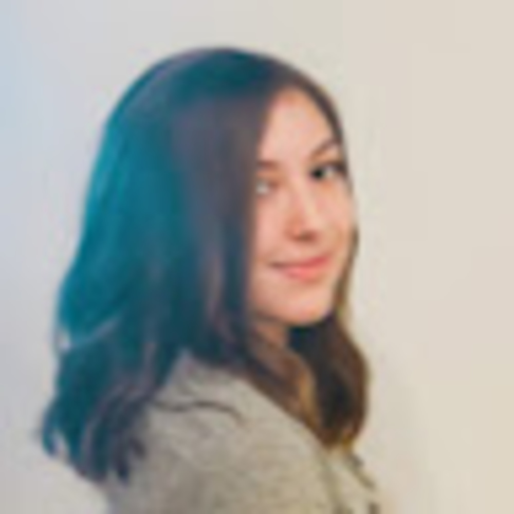 Meet your Posher, Liana